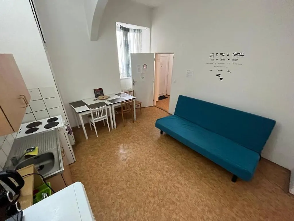 Near Main Railway And Bus Station, Vankovka Brno 0*,